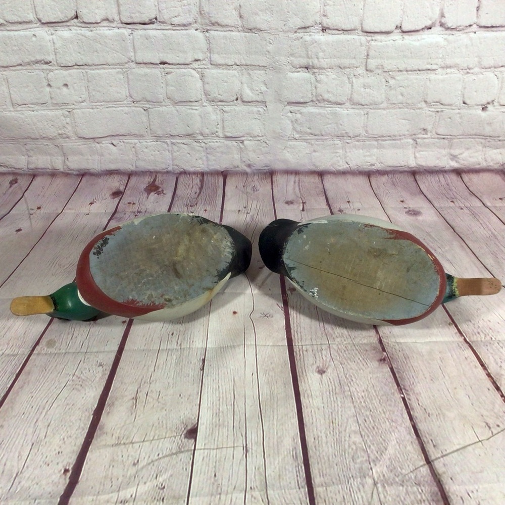 Vintage Hand Painted Wood Mallard Duck Decoy Pair with Glass Eyes - Picture 8 of 12
